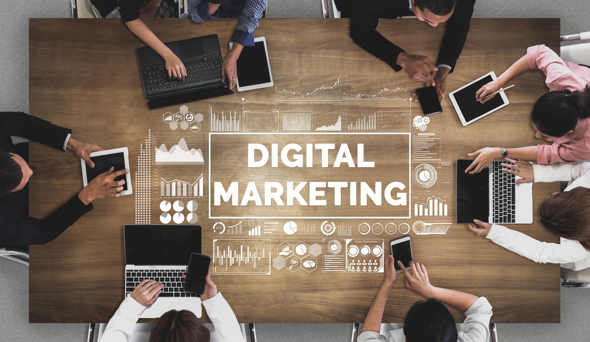 the-digital-marketing-course-in-tihany-is-shown-with-many-different